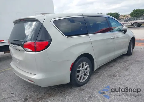 2017 Chrysler Pacifica Touring z USA, uszkodzony, nr VIN 2C4RC1DG3HR588974